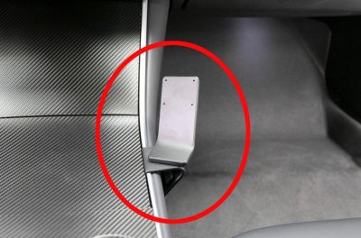Mobilhållare Tesla Model 3 från 2017-2024