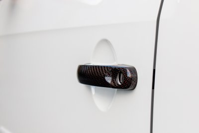 Dörrhandtag Volkswagen Touran från 2003-2015 - Röd kolfiber