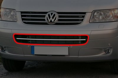 Nedre grill i Rostfritt stål till Volkswagen Caravelle T5 2003-2009