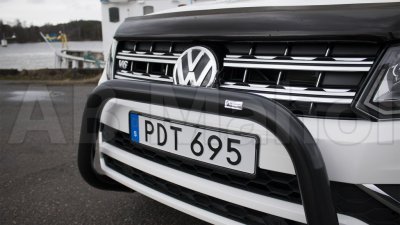 Låg svartlackerad Frontbåge till VW Amarok V6 2017-