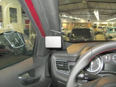 Mobilhållare till Alfa Romeo Giulietta från 2010-