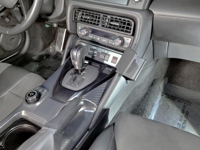 Mobilhållare Nissan GT-R från 2017- och framåt