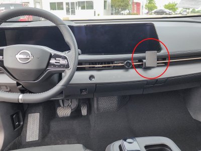 Mobilhållare Nissan Ariya från 2022-
