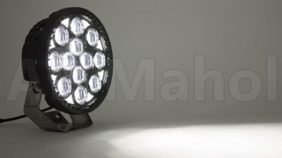 Kraftfullt extraljus i LED med diameter 240 mm.