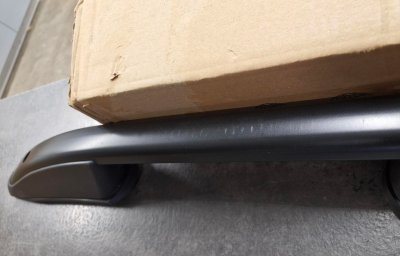 Takrails i svart aluminium till kort hjulbas | Andrahandssortering