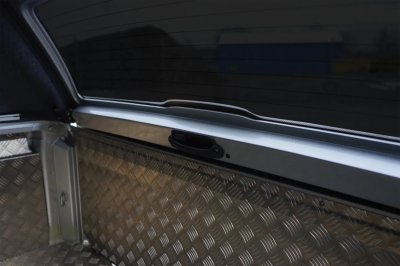 Flakkåpa Alpha CMX till Mitsubishi L200 från 2020-