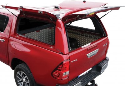 Flakkåpa Alpha CMX till Toyota Hilux från 2016-2021