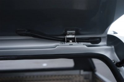 Flakkåpa Alpha CMX till Toyota Hilux (X-Cab) från 2021-