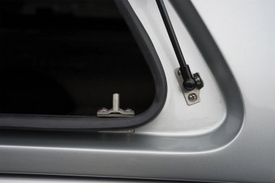 Flakkåpa Alpha GSX till Mitsubishi L200 från 2020-