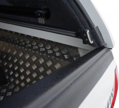 Flakkåpa Alpha GSX till Toyota Hilux från 2021-