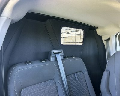 Ljudisolering för mellanvägg till Volkswagen Transporter T7 från 2024- – Effektiv kupédämpning i velour