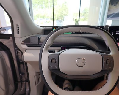 Mobilhållare till Volvo EX60 från 2027- | Modellanpassad