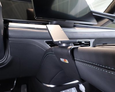 Monteringsfäste (Basdel) för mobilhållare till Byd Sealion 7 från 2024-