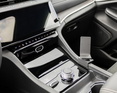 Mobilhållare till Jeep Grand Cherokee från 2026- | Modellanpassad