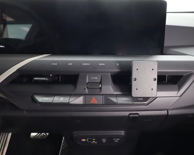 Monteringsfäste (Basdel) för mobilhållare till Kia EV5 från 2024-
