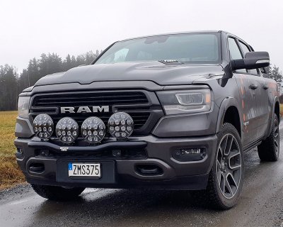 Extraljusfäste för 4 extraljus till Dodge RAM 1500 från 2019-2024 | Qpax