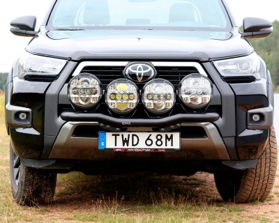 Extraljusfäste för 4 extraljus till Toyota Hilux från 2020-2026 | Qpax