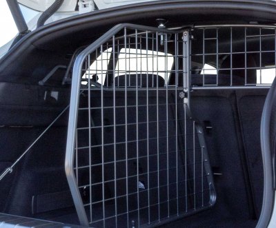 Hundgaller och avdelare till BMW X2 från 2017-