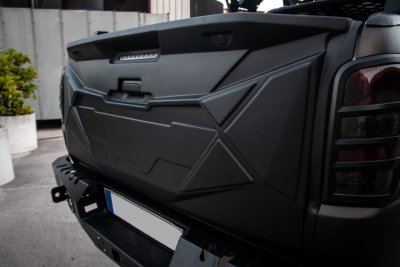 Baklämsskydd Mitsubishi L200 från 2020-