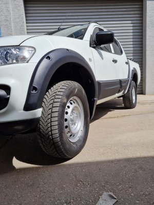 Body Cladding Mitsubishi L200 från 2006-2015