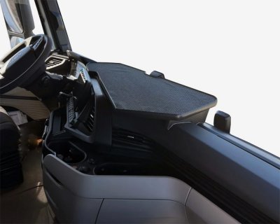 Bord Iveco X-Way 2020- | Svart