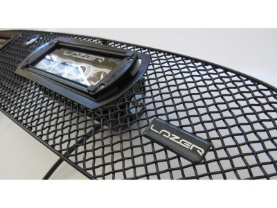 Center-Grill inkl. 2 Lazer ST-4 till Ford Transit Custom 2013-