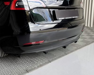 Diffusor Tesla Model 3 från 2017-2024