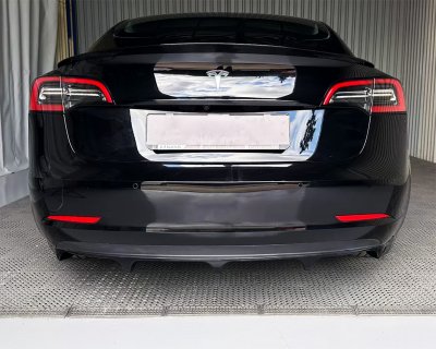 Diffusor Tesla Model 3 från 2017-2024
