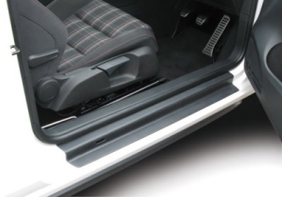 Instegsskydd / instegslist i plats till Volkswagen Skoda Yeti 2010-2014 & 2014-