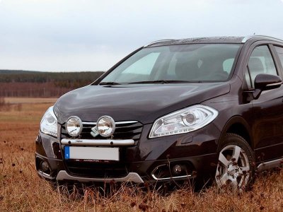 Extraljusfäste i Aluminium för till Suzuki SX4 S-Cross 2014-
