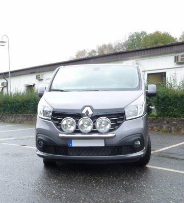 Extraljusfäste i Rostfritt stål till Nissan NV300 från 2016-