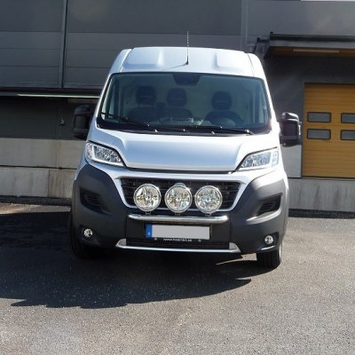 Extraljusfäste i rostfritt stål till Peugeot Boxer 2014-
