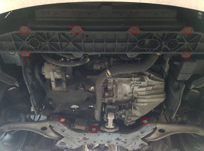 Fästpunkter för hasplåt Hyundai i40 2011-2015