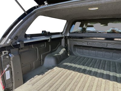 Flakkåpa Alpha GX1 Volkswagen Amarok från 2023-