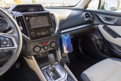 Mobilhållare Subaru Forester från 2019-2025