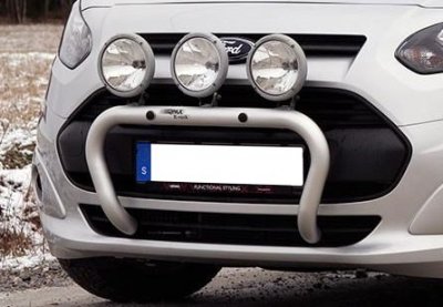 Frontbåge i Aluminium för 3 extraljus till Ford Transit Connect 2014-2017