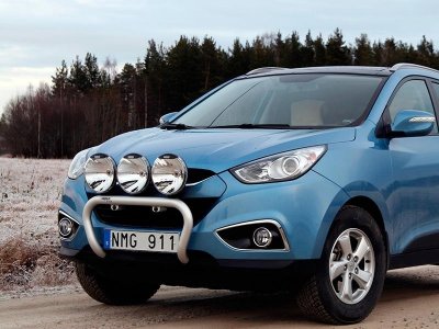 Frontbåge i Aluminium för 3 extraljus till Hyundai iX35 2010-2015