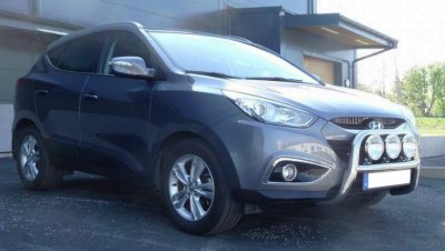 Frontbåge i Rostfritt stål för 3 extraljus till Hyundai iX35 2010-