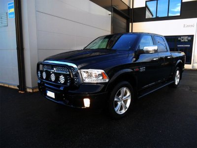 Frontbåge i Rostfritt stål med svart pulverlack för 4 extraljus till Dodge Ram 1500 2010-