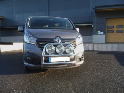 Frontbåge i Rostfritt stål till Renault Trafic 2015-