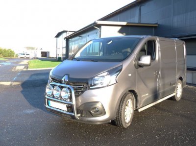 Frontbåge i Rostfritt stål till Renault Trafic 2015-