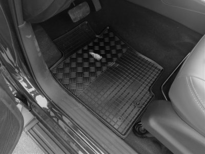 Gummimattor Nissan Navara Dubbelhytt 2016-2021