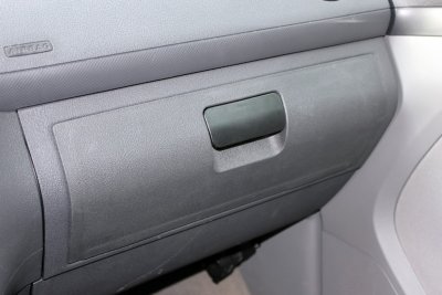 Handskfackslucka Caddy (Volkswagen) från 2004-2010