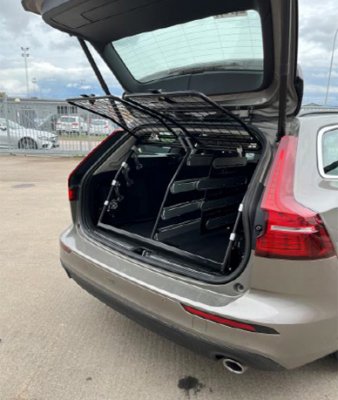 Hundgrind Volvo V60 från 2018-