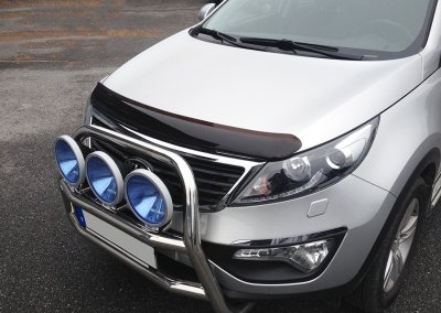 Huvskydd i mörktonad polykarbonatplast till Kia Sportage 2010-2015