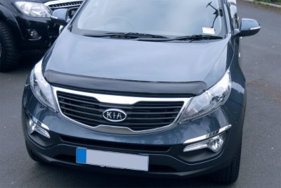Huvskydd i mörktonad polykarbonatplast till Kia Sportage 2010-2015