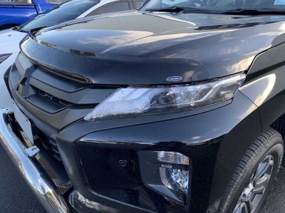 Huvskydd Mitsubishi L200 från 2020-