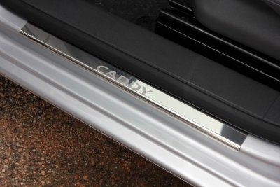 Instegsskydd i Rostfritt stål till Volkswagen Caddy 2016-