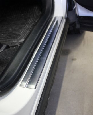 Instegsskydd Toyota RAV4 från årsmodell 2013-2018
