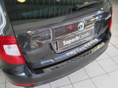 Lastskydd/Ilastningsskydd i Rostfritt stål, till Skoda Superb Kombi 2009-2015